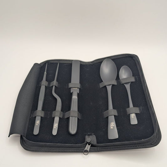 Chef's kit in steel & silicone | Quenelle spoons & tweezers